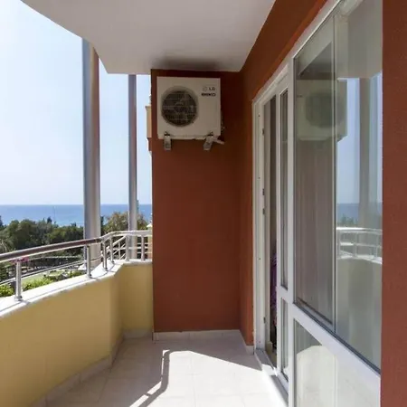 Apartment Turkilmayz In Mahmutlar 2 + 1 Alanya